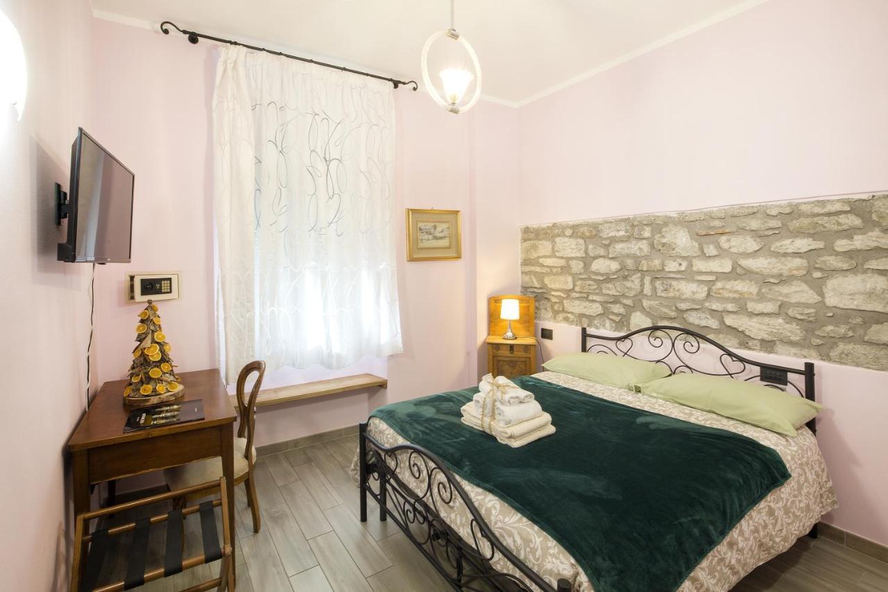 فيفيزانو Alla Porta Di Sotto B&B المظهر الخارجي الصورة