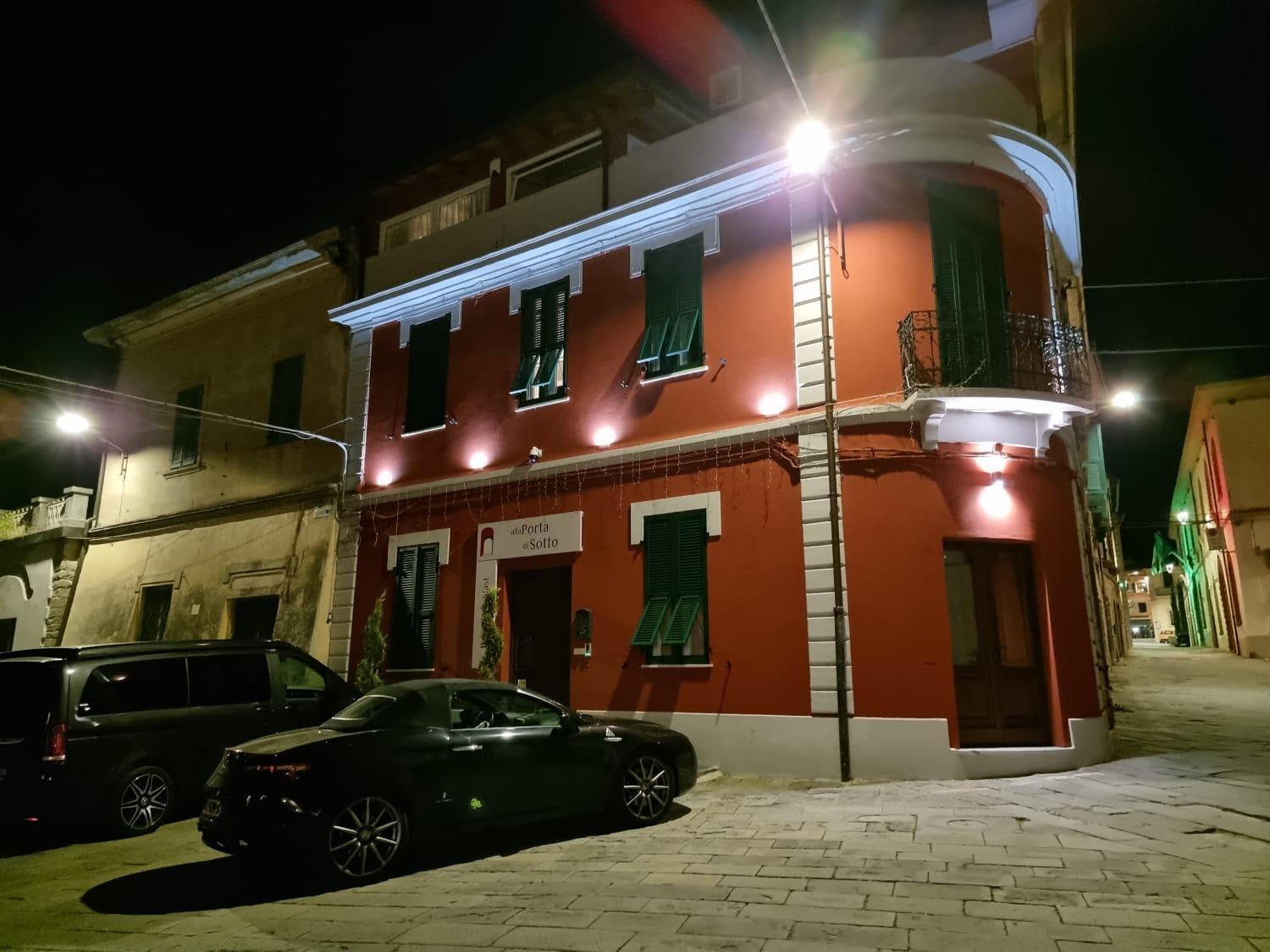 فيفيزانو Alla Porta Di Sotto B&B المظهر الخارجي الصورة